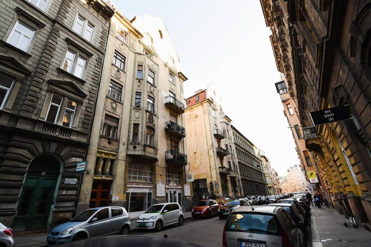 Very Central Very Spacious New Home Budapesta Exterior foto