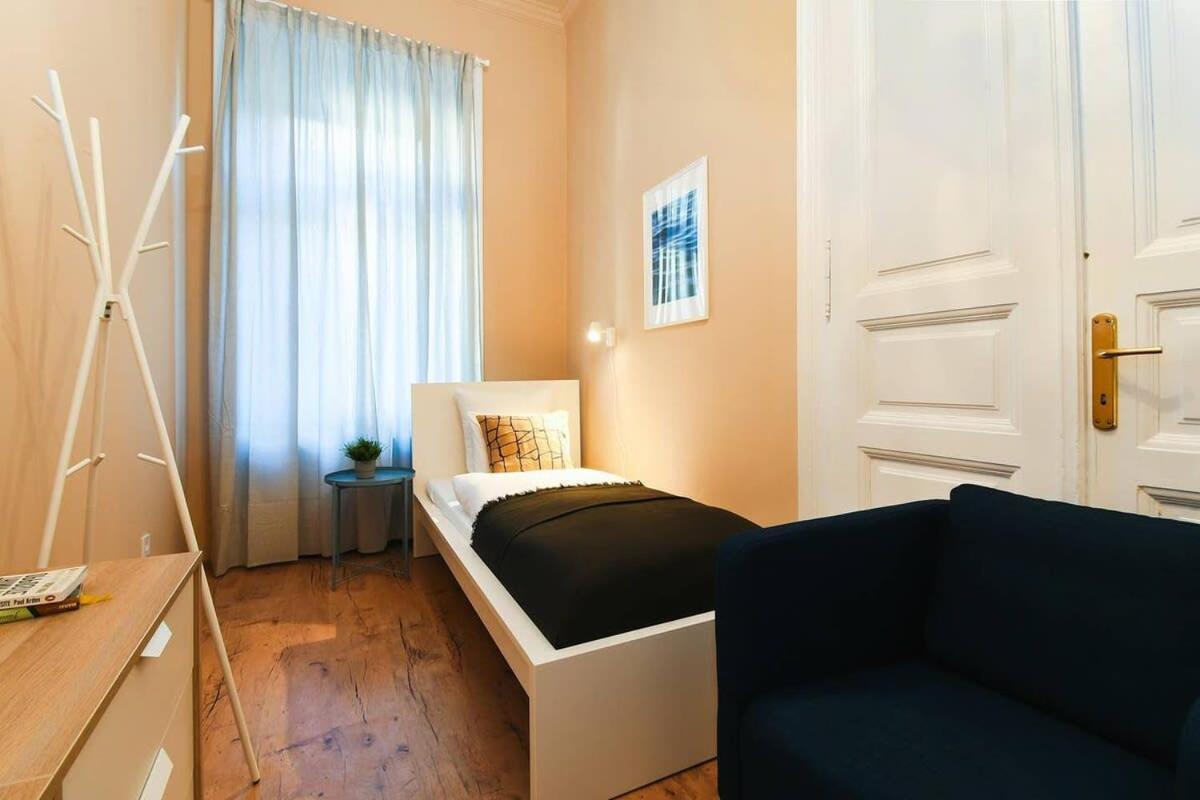 Very Central Very Spacious New Home Budapesta Exterior foto