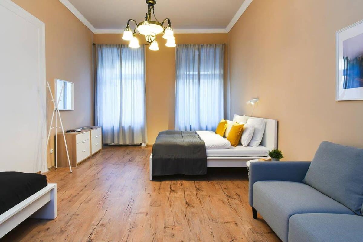 Very Central Very Spacious New Home Budapesta Exterior foto