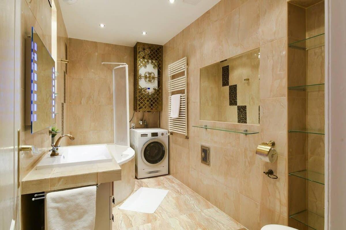 Very Central Very Spacious New Home Budapesta Exterior foto