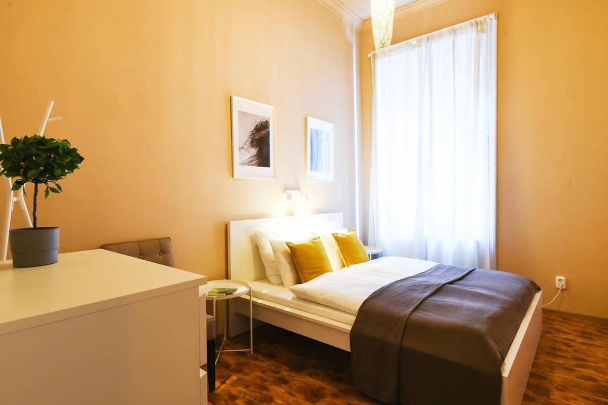 Very Central Very Spacious New Home Budapesta Exterior foto